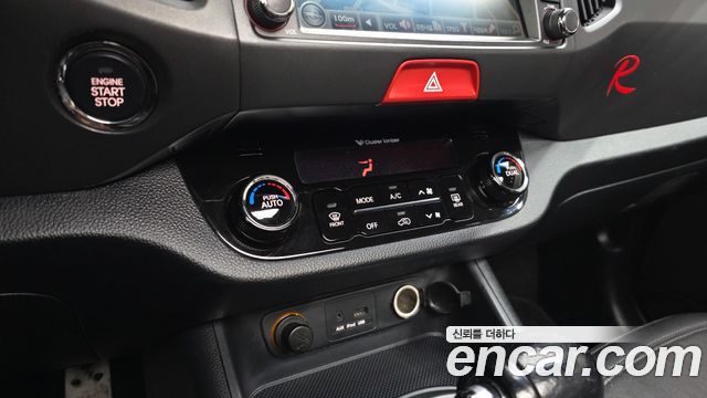 Kia Sportage 2011 — photo 30