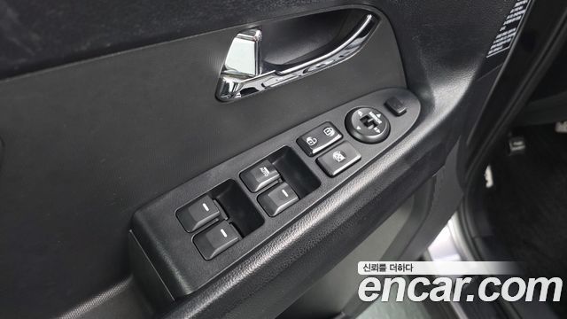 Kia Sportage 2011 — photo 31