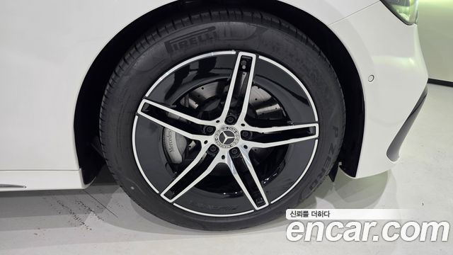Mercedes-Benz E-Class 2026 — photo 5