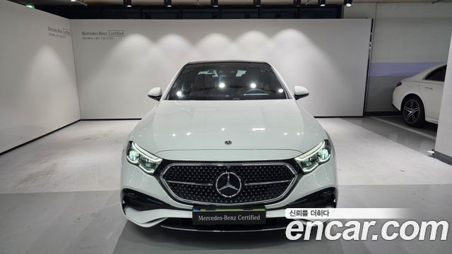Mercedes-Benz E-Class 2026 — photo 6