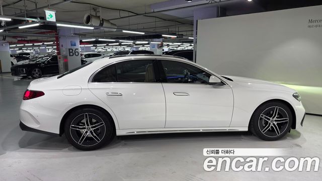Mercedes-Benz E-Class 2026 — photo 9