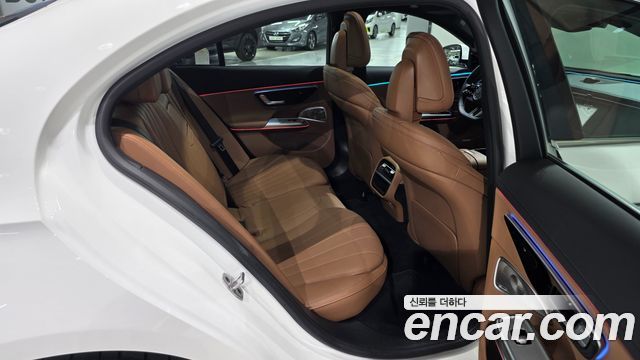 Mercedes-Benz E-Class 2026 — photo 20