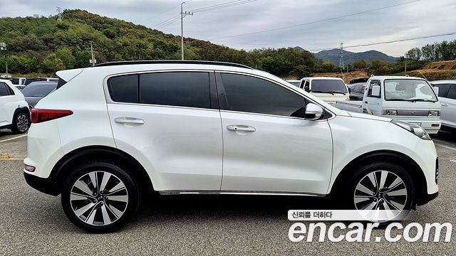 Kia Sportage 2018 — photo 18