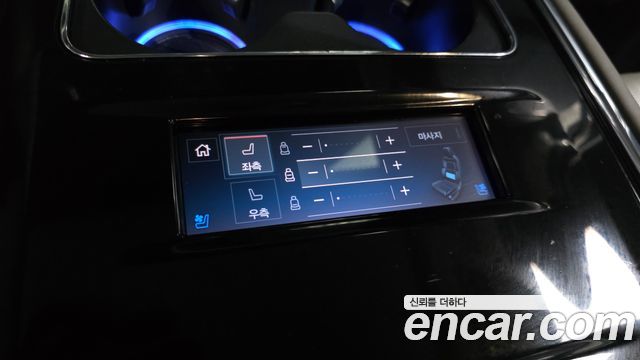 Lincoln Navigator 2023 — photo 24