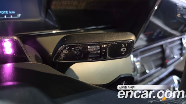 Lincoln Navigator 2023 — photo 34