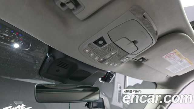 Lincoln Navigator 2023 — photo 36