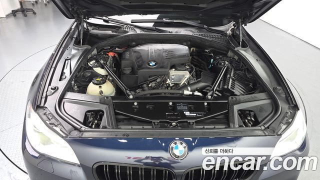 BMW 5-Series 2016 — photo 6