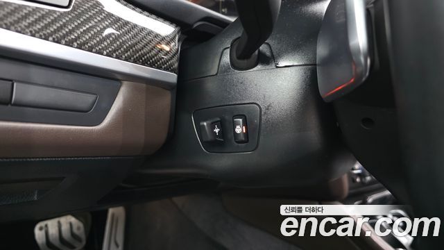 BMW 5-Series 2016 — photo 29