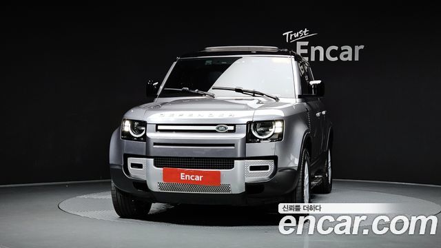 Land Rover Defender 2022 — photo 3