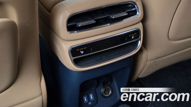 Genesis GV80 2020 — photo 19