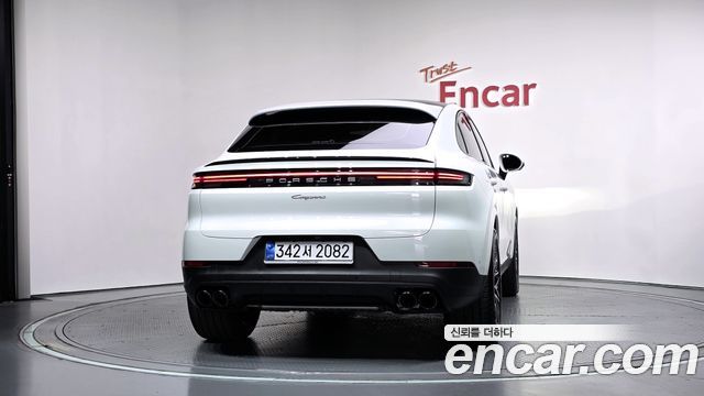 Porsche Cayenne 2026 — photo 4