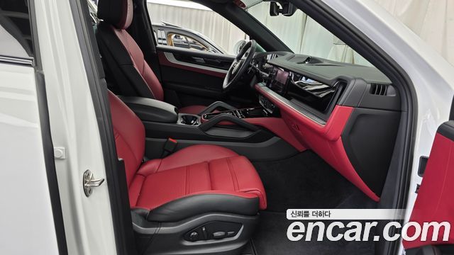 Porsche Cayenne 2026 — photo 16