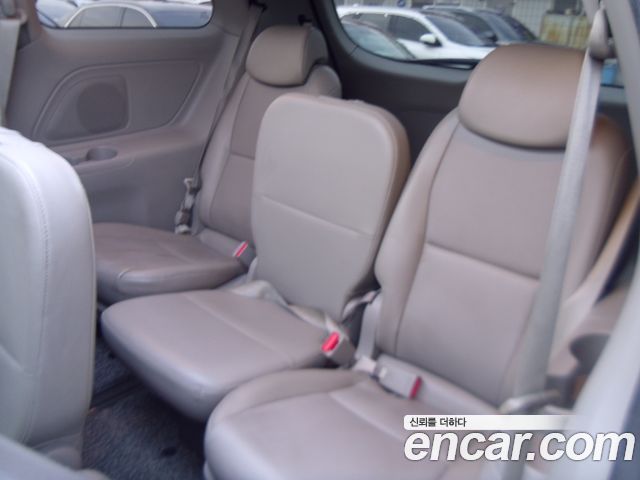 Kia Canival 2016 — photo 14