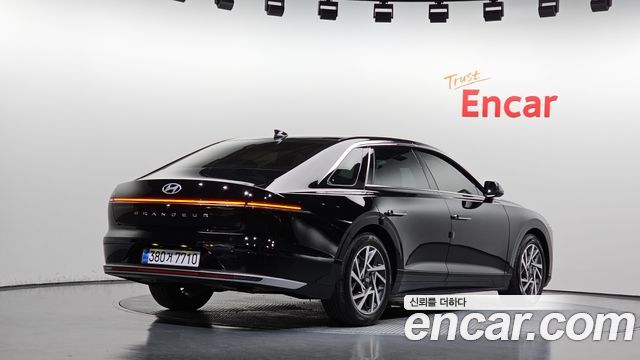 Hyundai Grandeur 2023 — photo 2