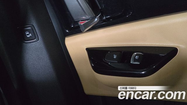 Kia Canival 2023 — photo 19