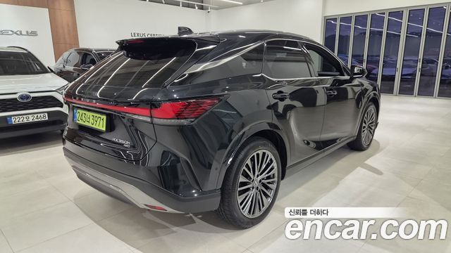 Lexus RX 2025 — photo 2