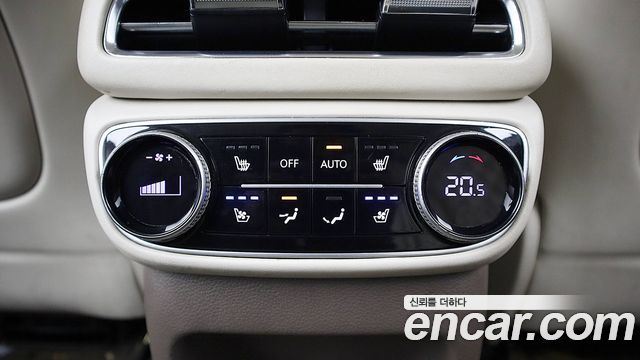 Genesis GV80 2020 — photo 16