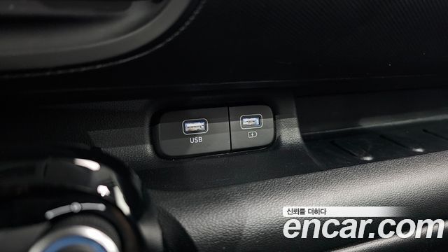 Hyundai Casper 2023 — photo 25