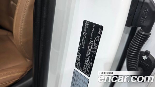 Hyundai Santafe 2024 — photo 32