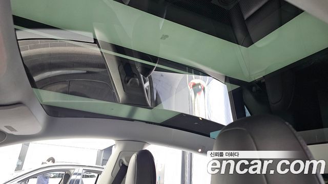 Tesla Model Y 2022 — photo 25