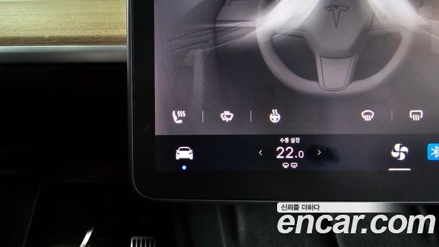 Tesla Model Y 2022 — photo 33