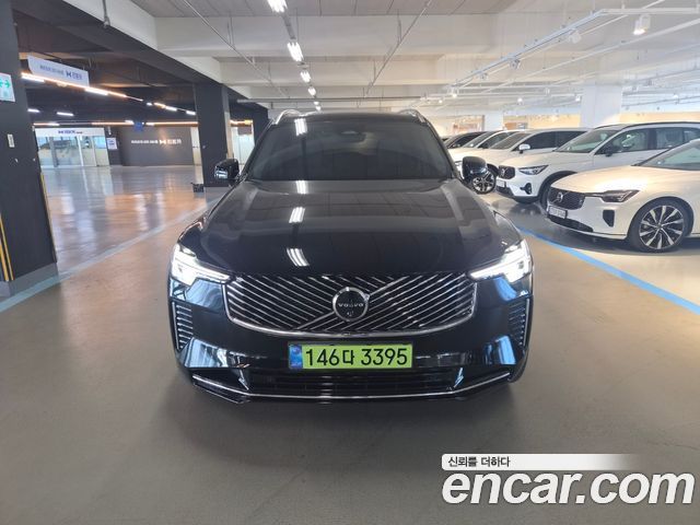 Volvo XC90 2025 — photo 2