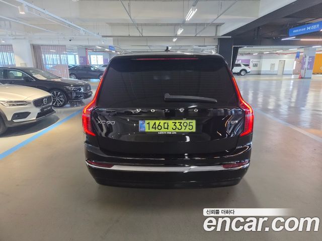 Volvo XC90 2025 — photo 4