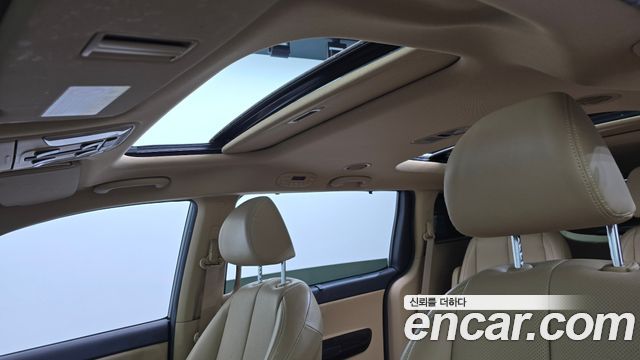 Kia Canival 2017 — photo 23