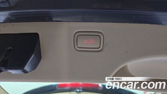 Kia Canival 2017 — photo 24