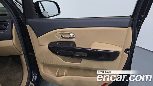 Kia Canival 2017 — photo 15