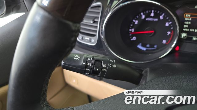 Kia Canival 2017 — photo 29