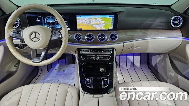 Mercedes-Benz E-Class 2017 — photo 7