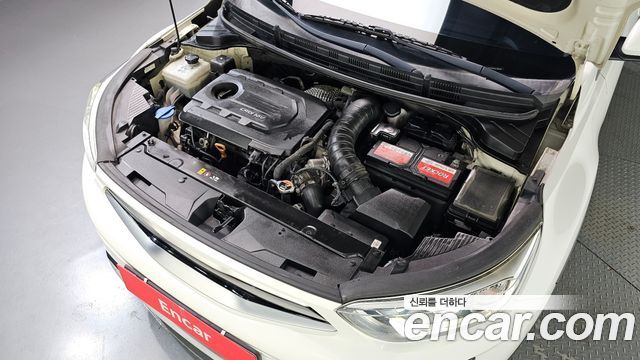 Kia Stonic 2018 — photo 6