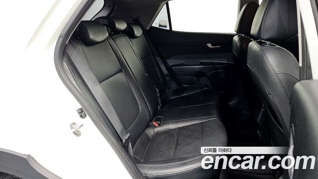 Kia Stonic 2018 — photo 11
