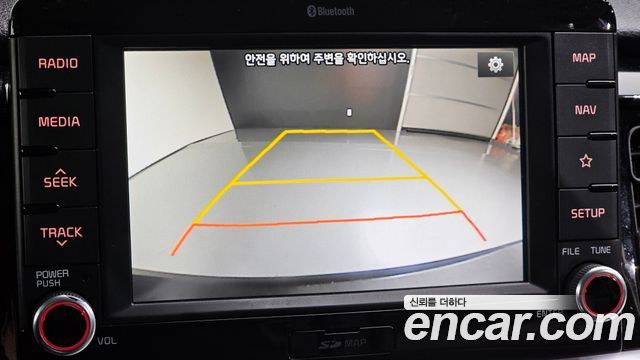 Kia Stonic 2018 — photo 15
