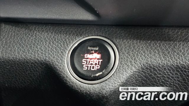 Kia Stonic 2018 — photo 19