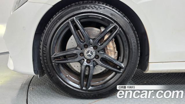 Mercedes-Benz E-Class 2019 — photo 5