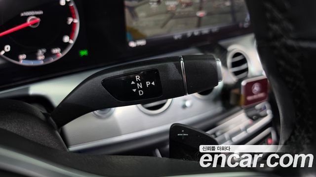 Mercedes-Benz E-Class 2019 — photo 9