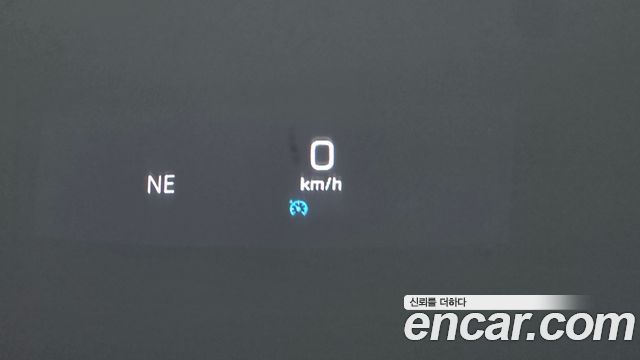Mercedes-Benz E-Class 2019 — photo 18