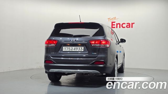 Kia Sorento 2017 — photo 4