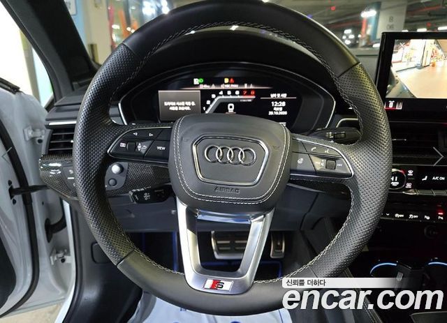 Audi S4 2021 — photo 8