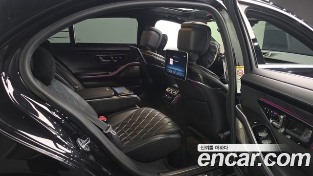 Mercedes-Benz S-Class 2021 — photo 17