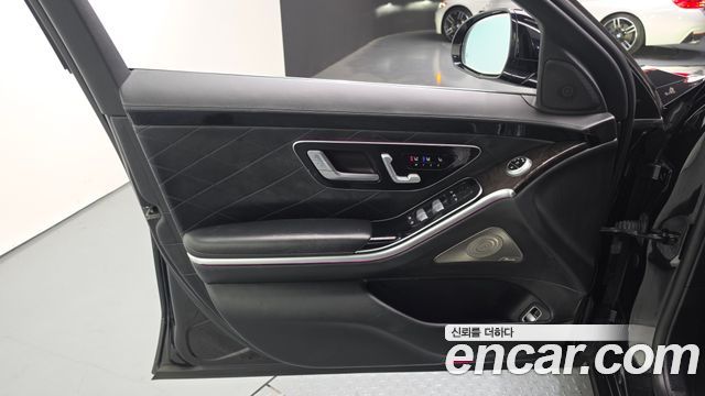 Mercedes-Benz S-Class 2021 — photo 14