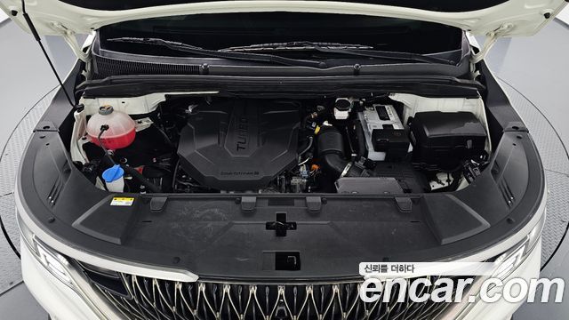 Kia Canival 2023 — photo 6