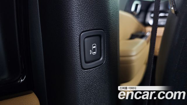 Kia Canival 2023 — photo 19