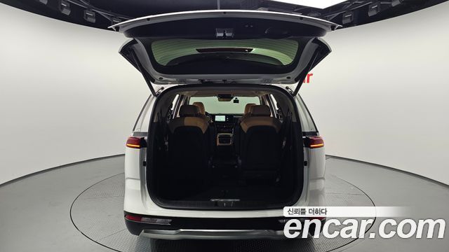 Kia Canival 2023 — photo 20