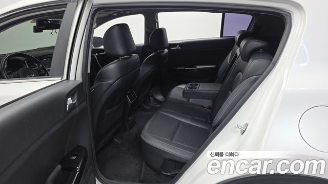 Kia Sportage 2016 — photo 18