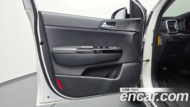 Kia Sportage 2016 — photo 14