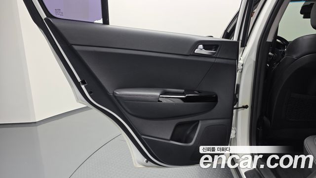 Kia Sportage 2016 — photo 15