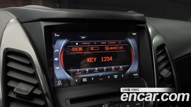 KG Mobility KORANDO 2017 — photo 21